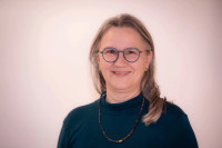 20241219-Anna_Matile_Portrait_v5-2T7A4310-Verbessert-RR-3_compr 20241219-Anna_Matile_Portrait_v5-2T7A4310-Verbessert-RR-3_compr